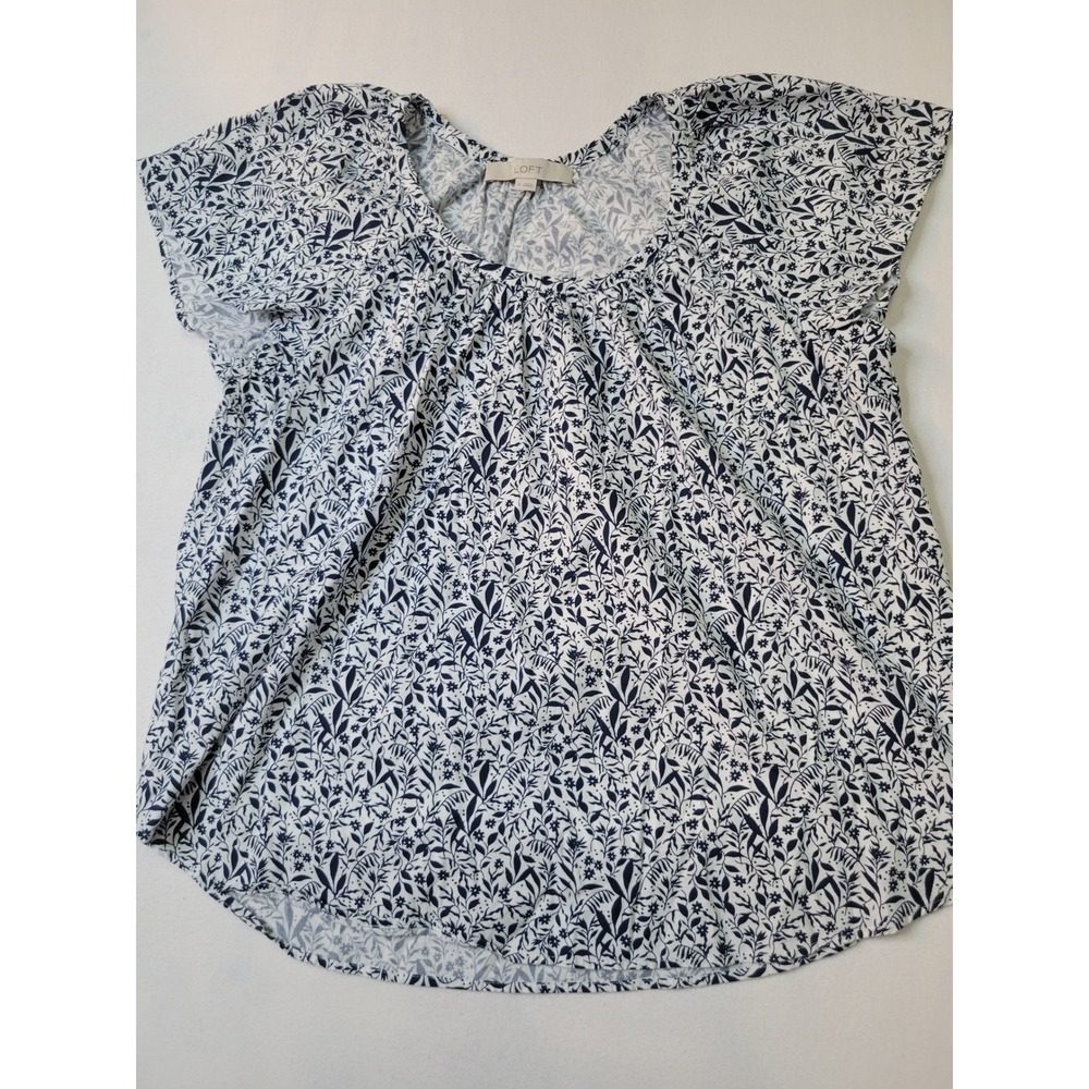 LOFT Navy Blue White Floral Leaf Print Scoop Neck Flutter Sleeve Blo Medium 2328